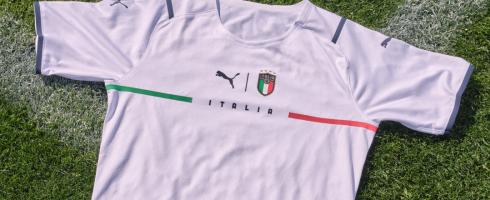 21SS_PR_TS_Football_Italy_Away-Shirt_1080x1350px_0451