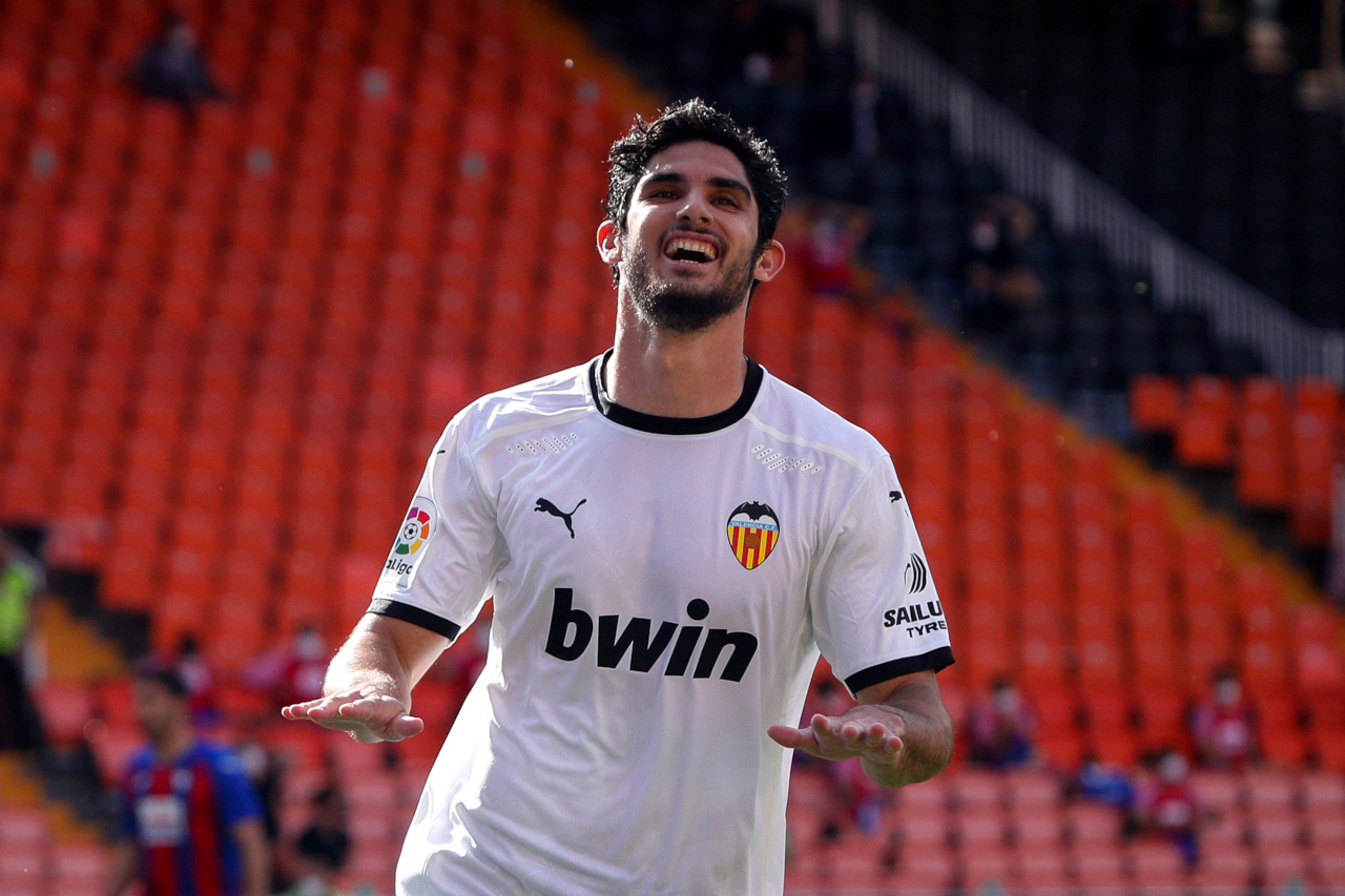 Roma target Guedes says he is unsure over Valencia future - Football Italia