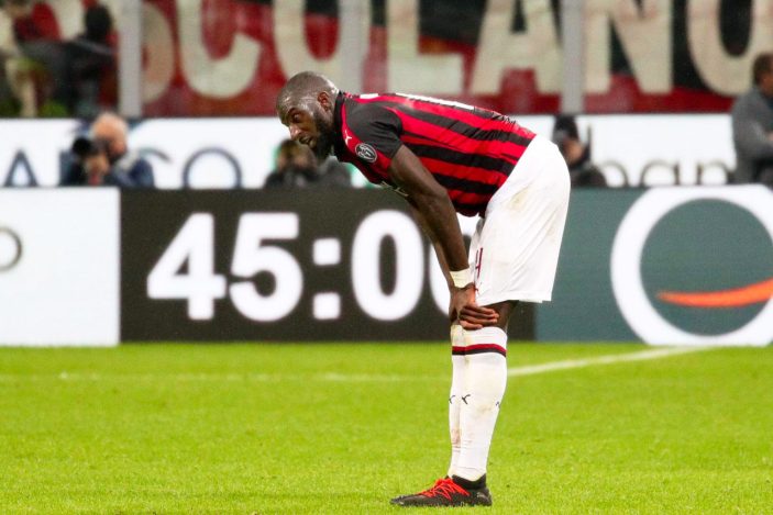 epa07446024 Milan's midfielder Tiemoue Bakayoko reacts after the Italian Serie A soccer match between AC Milan and Inter Milan at Giuseppe Meazza stadium in Milan, Italy, 17 March 2019. EPA-EFE/ROBERTO BREGANI