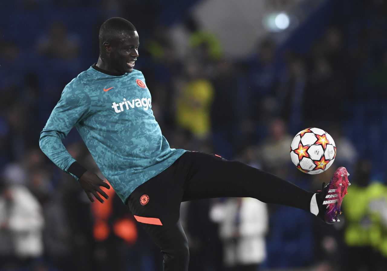 epa09468424 Chelsea's Malang Sarr warms up before the UEFA Champions League group H soccer match between Chelsea FC and Zenit St. Petersburg in London, Britain, 14 September 2021. EPA-EFE/Facundo Arrizabalaga