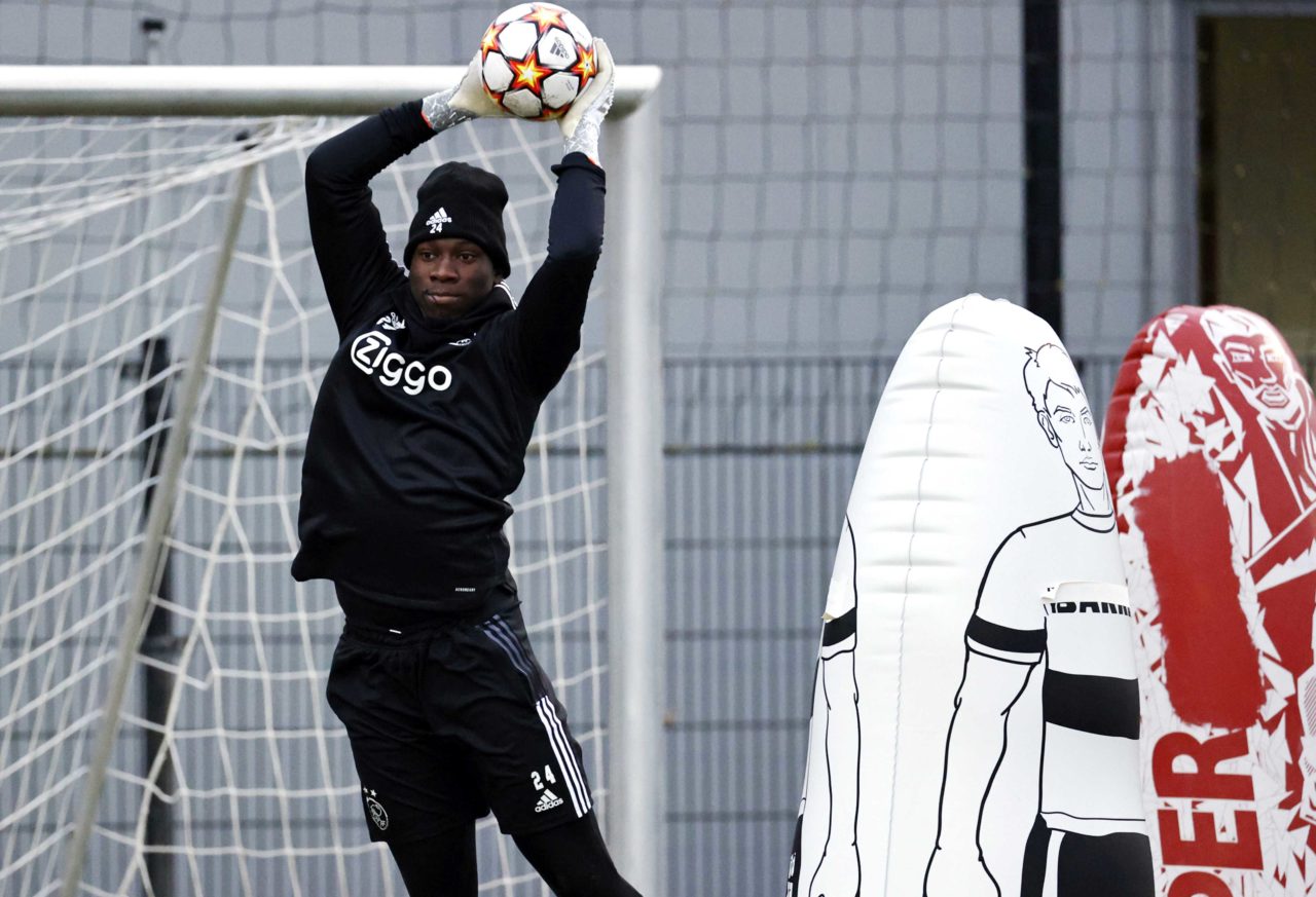 epa09625853 Ajax goalkeeper Andre Onana attends a training session at the Johan Cruijff ArenA in Amsterdam, Netherlands, 06 December 2021. Ajax will face Sporting FC in their UEFA Champions League group stage match on 07 December 2021. EPA-EFE/MAURICE VAN STEEN