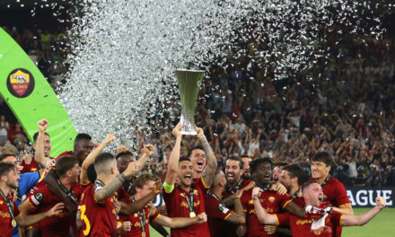 El mensaje de Totti a Pellegrini tras la victoria de la Roma en la Conference League