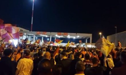 Video: thousands of Roma fans welcome Mourinho’s team at the airport after Conference League triumph