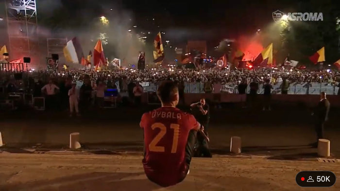 Video: Dybala soaks in Roma welcome - Football Italia