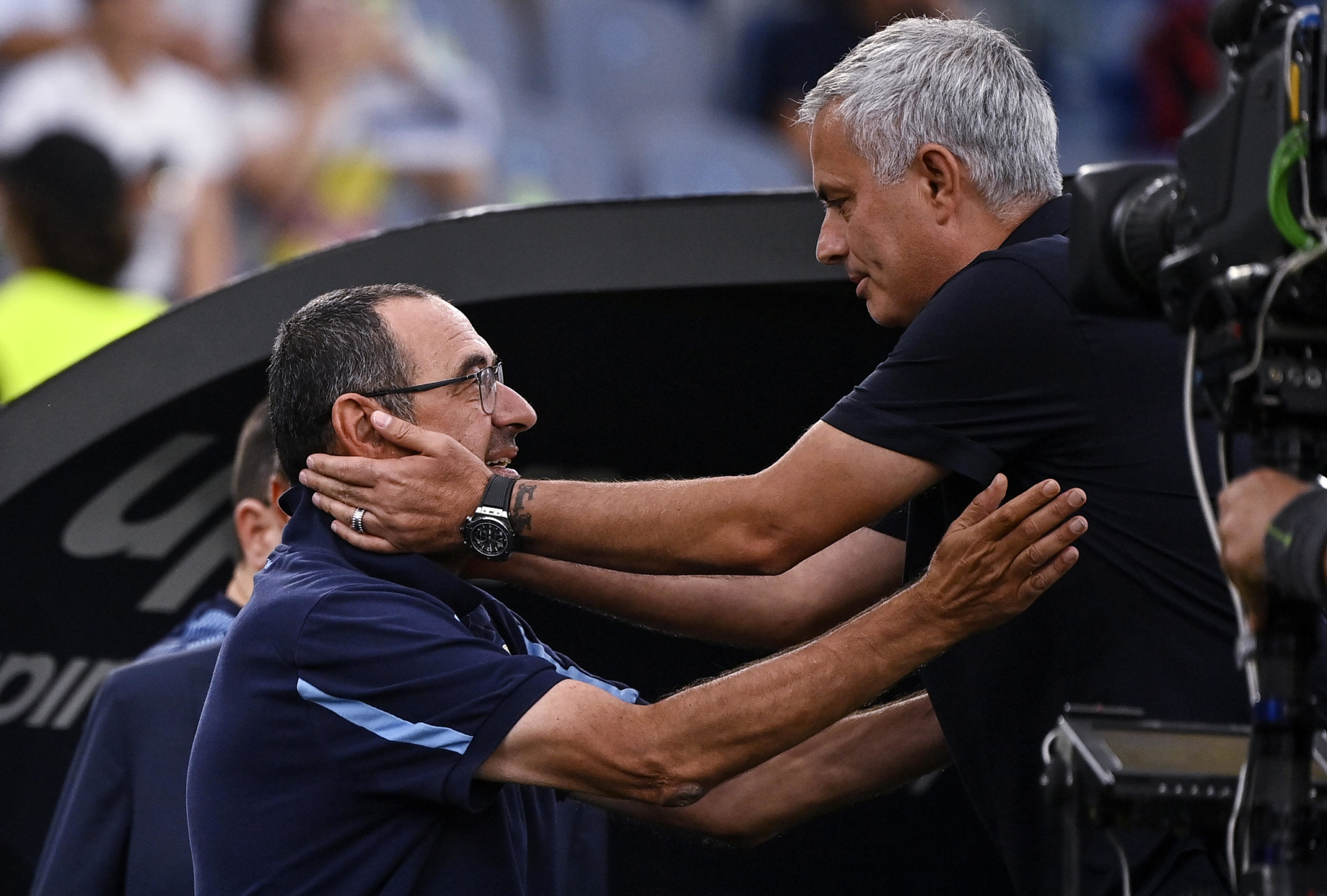 Mourinho and Sarri kick off Rome derby off the pitch