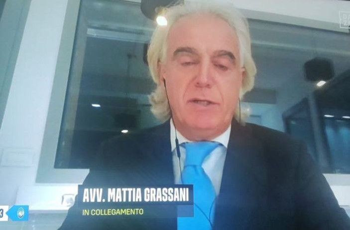 Abogado del Napoli cambia de corbata tras ataque a Allegri