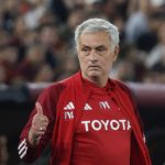 Mourinho: 'Me metí en la cabeza de los jugadores de la Roma, pero Dybala está fuera'
